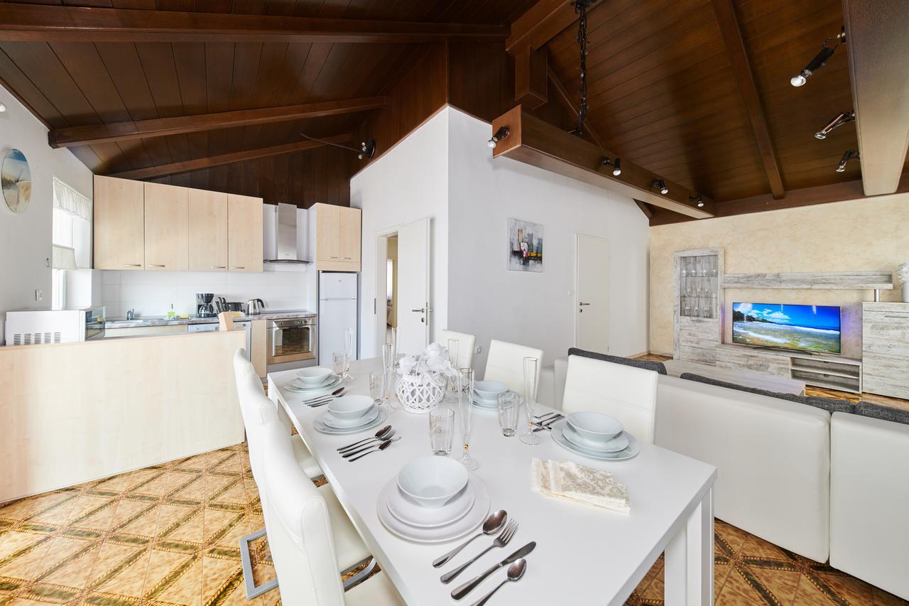 Apartments Gvarda Умаг Екстер'єр фото